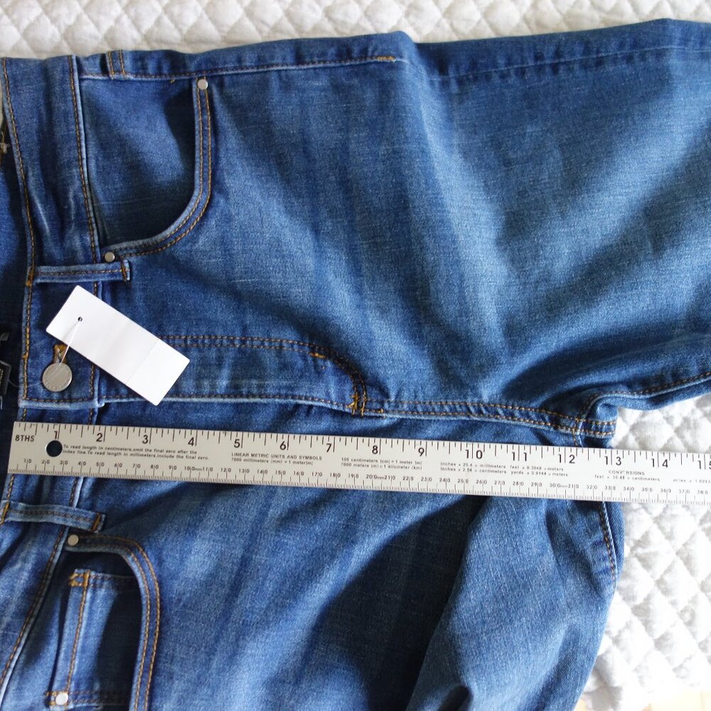 NWT ANN TAYLOR High Rise Boot Crop Jeans – Sz 12 - Picture 6 of 11
